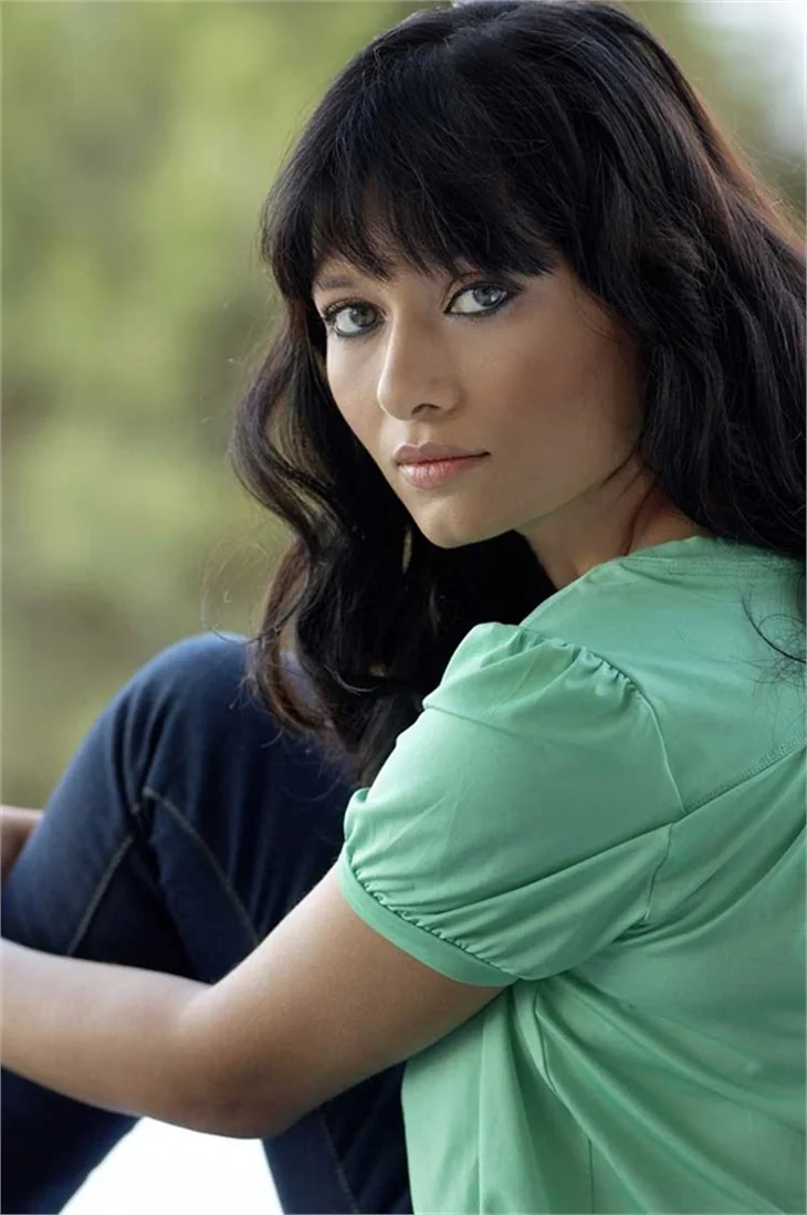 Nurgül Yeşilçay estetik mi oldu?
