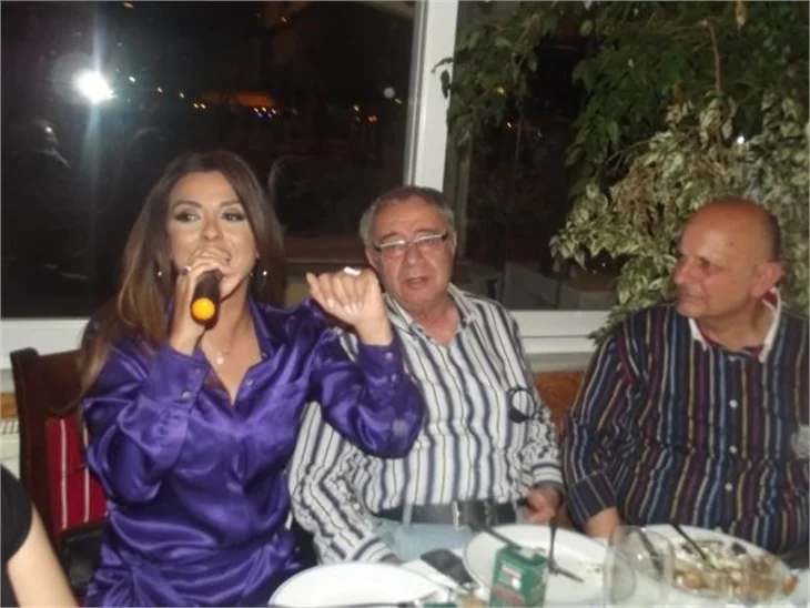 Yeşilçam yıldızları yemekte buluştu!
