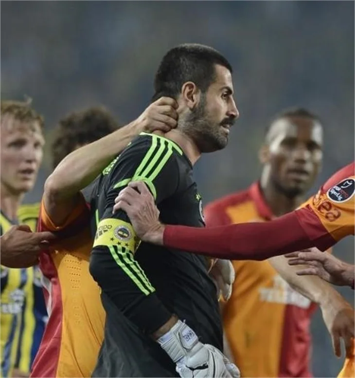 Kadıköy'de Volkan'la Sabri birbirine girdi!