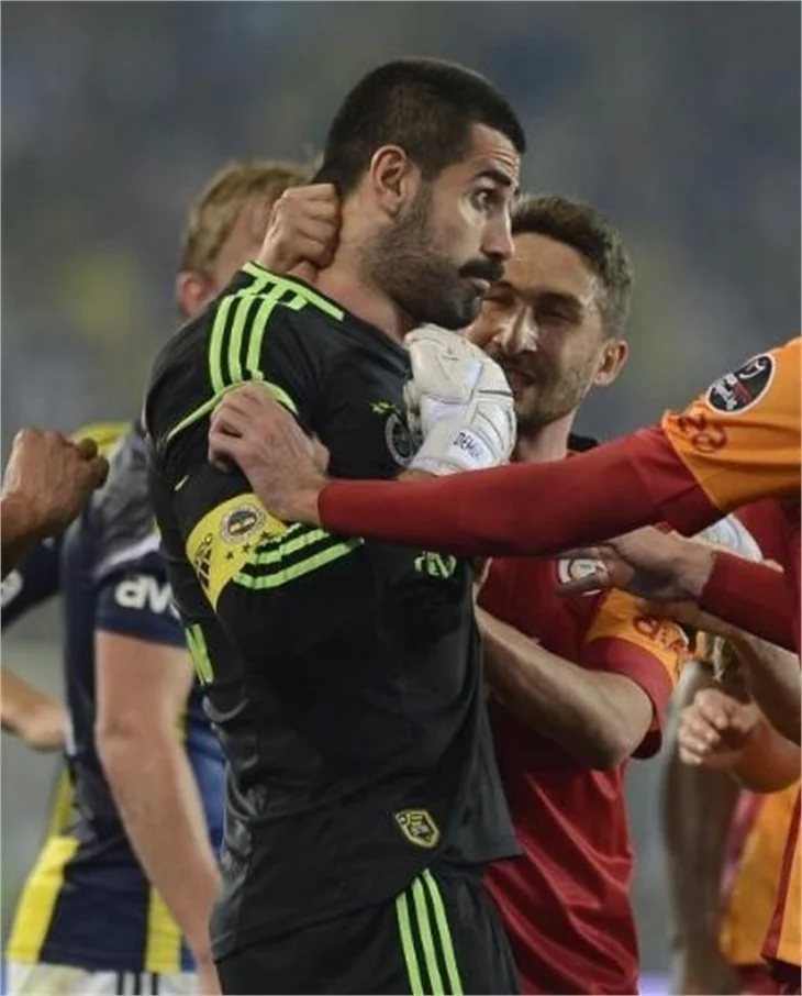 Kadıköy'de Volkan'la Sabri birbirine girdi!