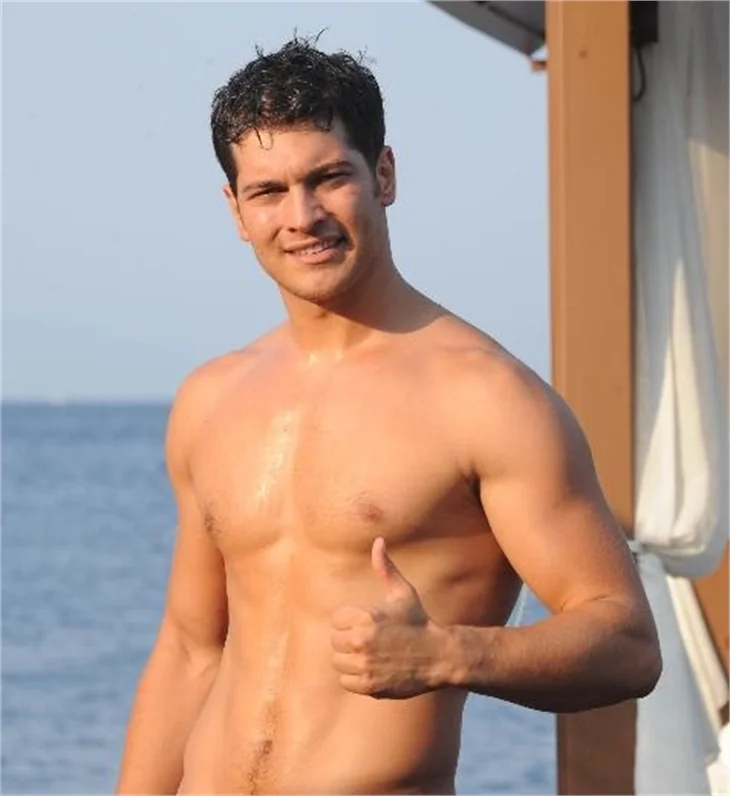 Çağatay Ulusoy sette kaprisli mi?