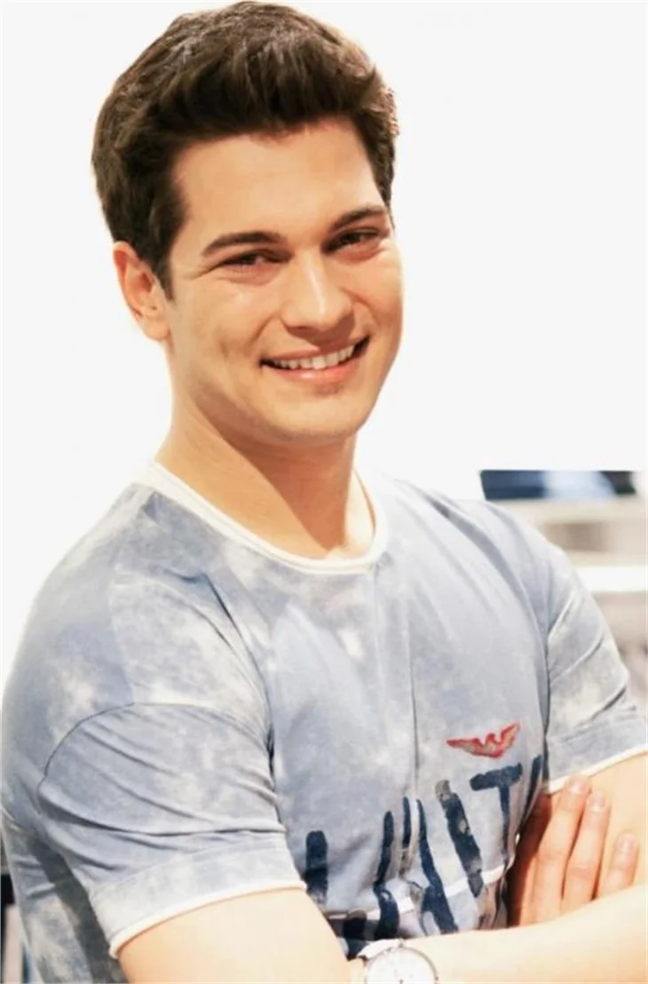Çağatay Ulusoy sette kaprisli mi?