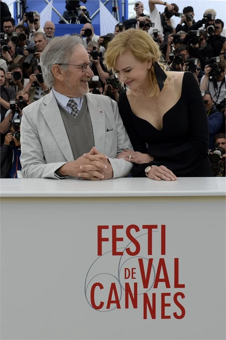 Cannes Film Festivali'nde şıklık yarışı!