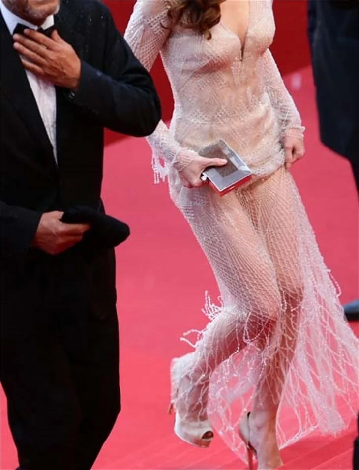 Cannes Film Festivali'nde şıklık yarışı!