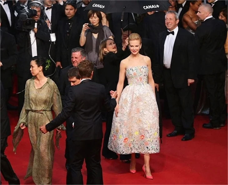 Cannes'e yağmur damgasını vurdu!