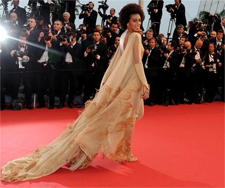 Cannes'e yağmur damgasını vurdu!