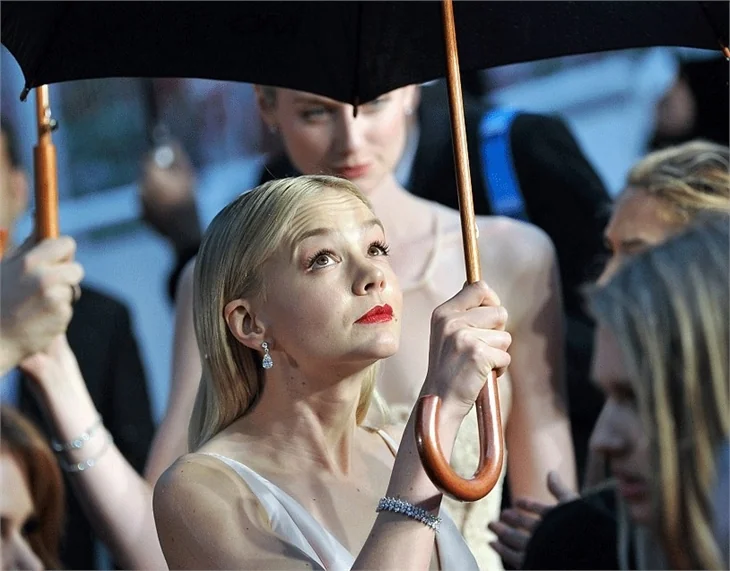 Cannes'e yağmur damgasını vurdu!