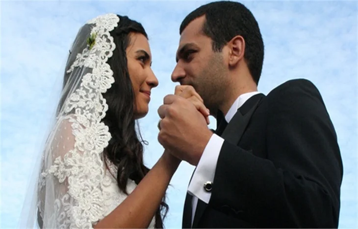 'Asi' dizisi Brezilya ve Kanada’da yayınlanacak!