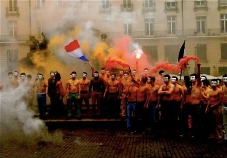 Fransa'da Femen'e karşı Hommen