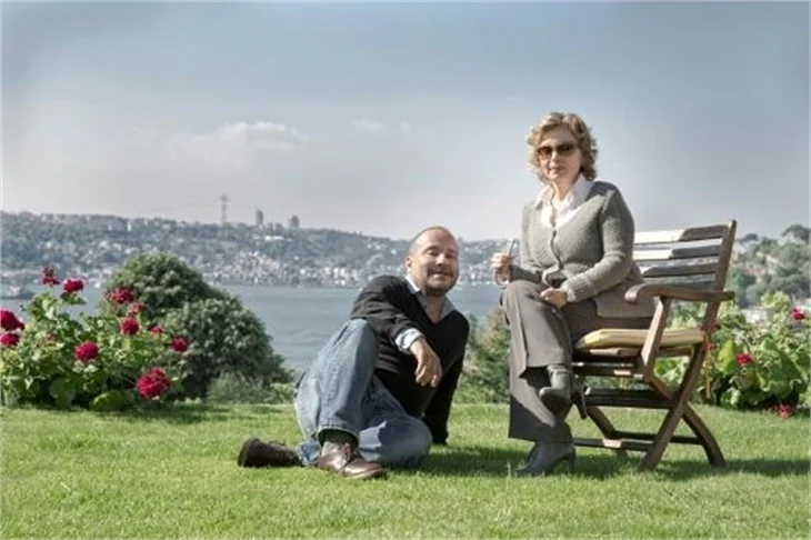 Nazlı Ilıcak: Cici kız olarak yetiştirildim!