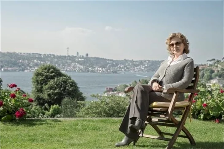 Nazlı Ilıcak: Cici kız olarak yetiştirildim!