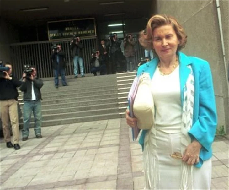 Nazlı Ilıcak: Cici kız olarak yetiştirildim!