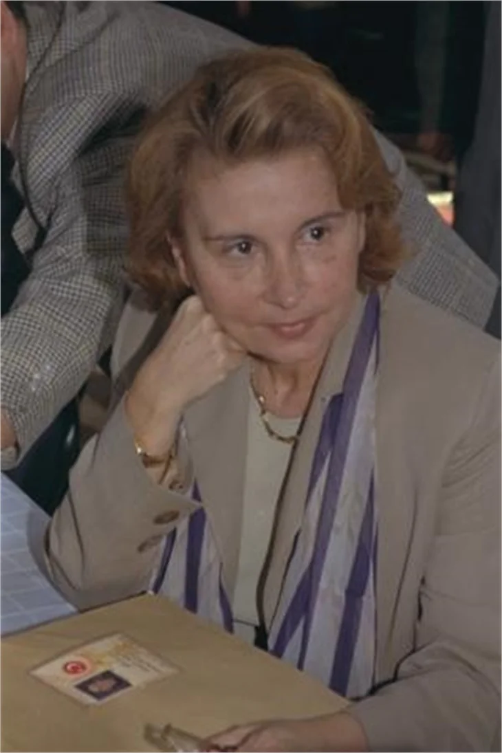 Nazlı Ilıcak: Cici kız olarak yetiştirildim!