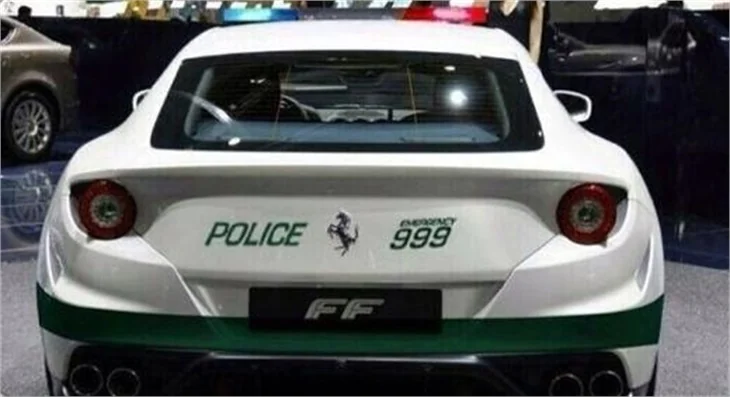 Polisteki araba Cem Yılmaz'da yok!