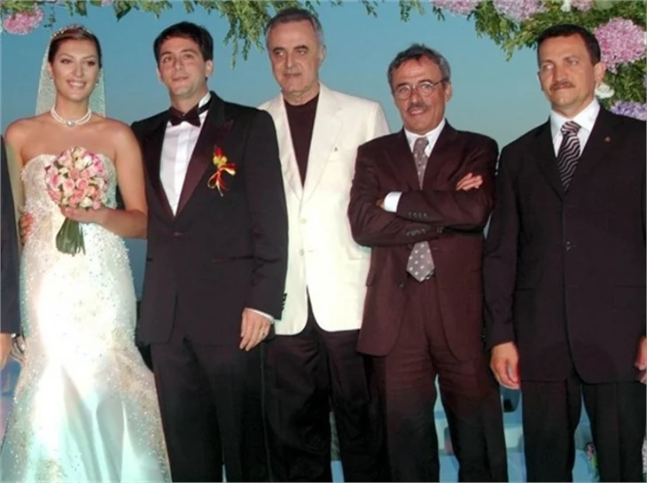 Voleybolcu Neslihan Demir ile oyuncu Kamil Güler yakınlaşması!