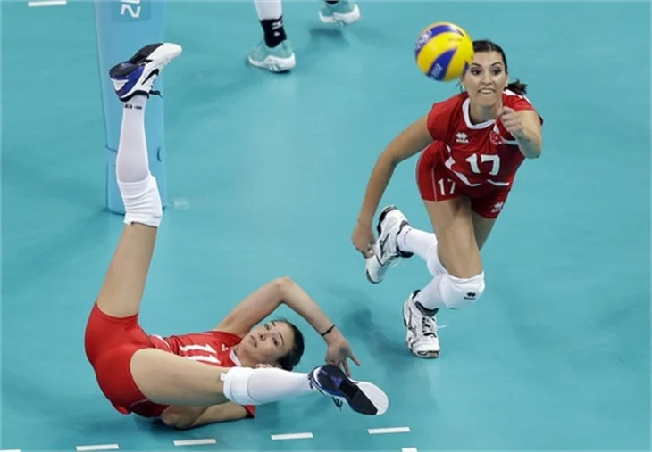 Voleybolcu Neslihan Demir ile oyuncu Kamil Güler yakınlaşması!