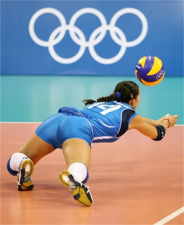 Voleybolcu Neslihan Demir ile oyuncu Kamil Güler yakınlaşması!