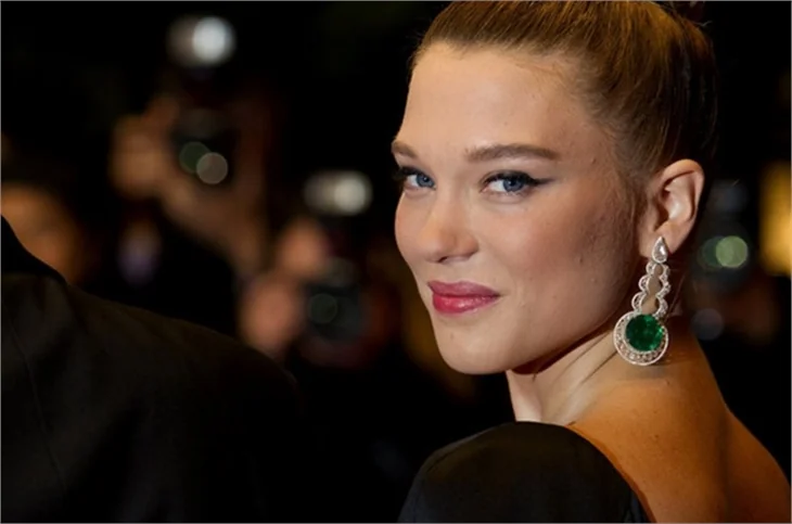 Cannes'da yine iç çamaşırı krizi