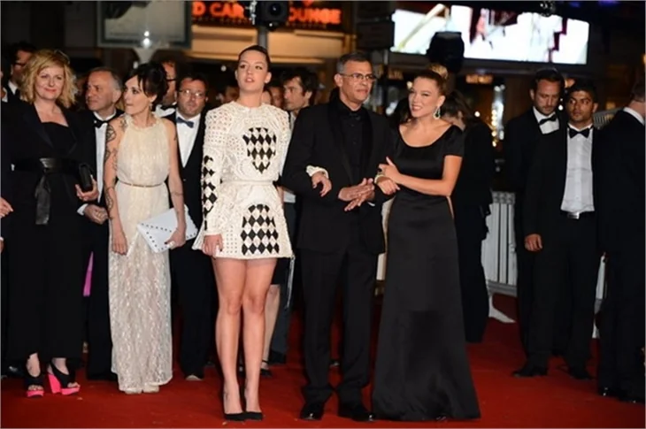 Cannes'da yine iç çamaşırı krizi