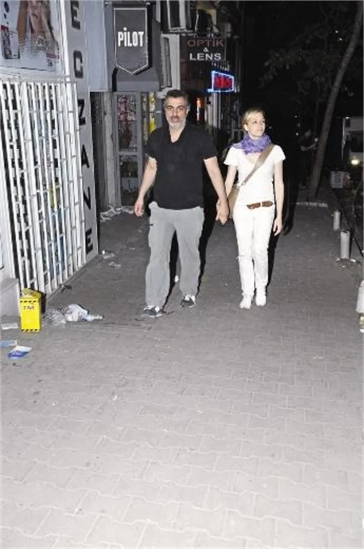 Ünlülerden Gezi Parkı'na destek!