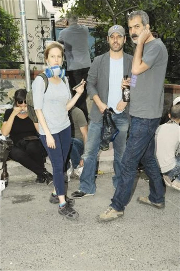 Ünlülerden Gezi Parkı'na destek!