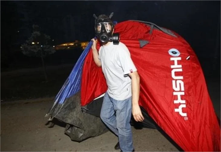Taksim Gezi Parkı'na "Şafak Baskını!.."