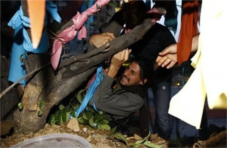 Taksim Gezi Parkı'na "Şafak Baskını!.."