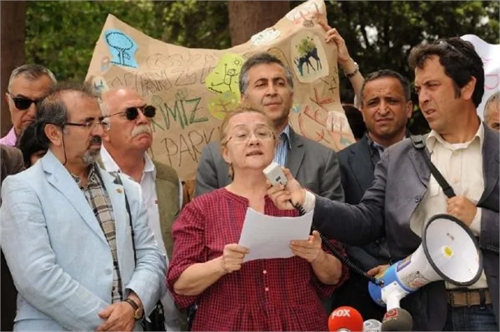Taksim Gezi Parkı'na "Şafak Baskını!.."