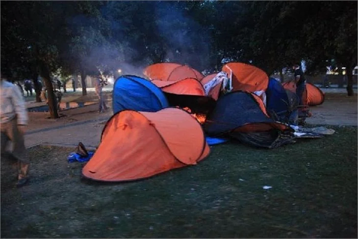 Taksim Gezi Parkı'na "Şafak Baskını!.."