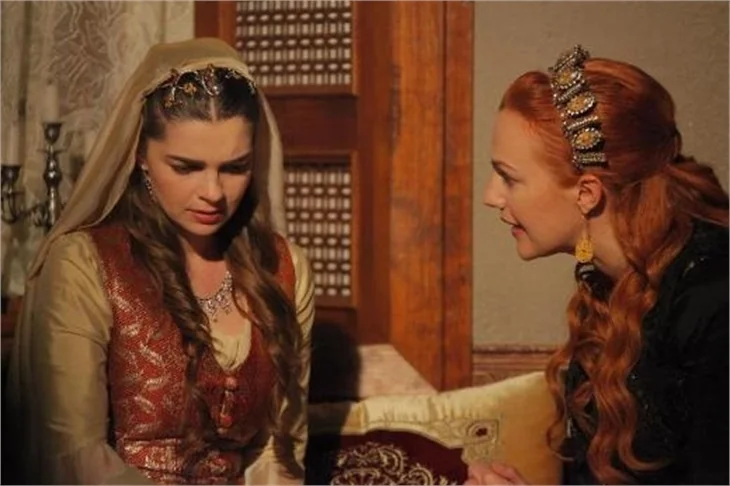 Muhteşem Yüzyıl ekibinden Hürrem Sultan'a veryansın!