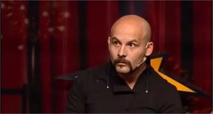 Seyirci protesto etti, Atalay Demirci sahneyi terk etti!
