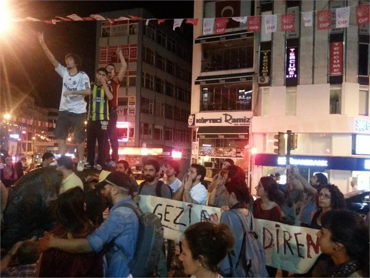 Twitter fotoğraflarıyla Gezi Parkı!
