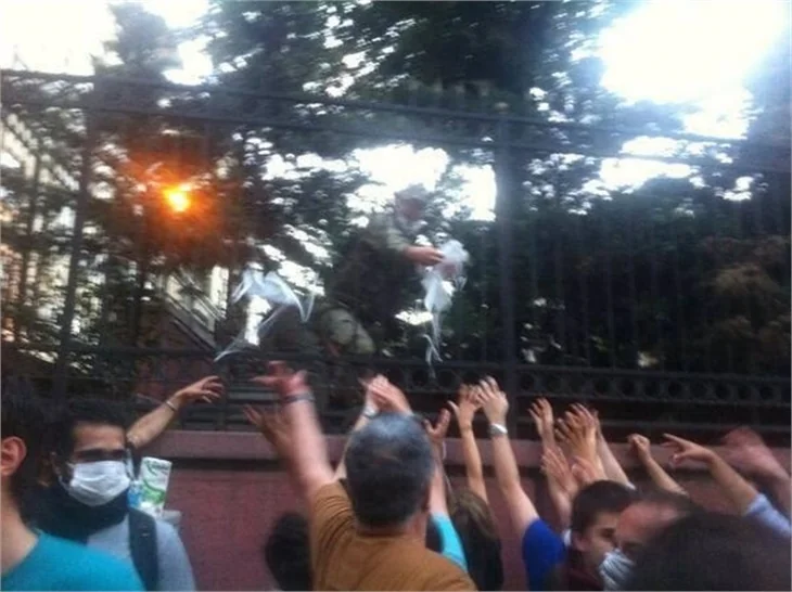Twitter fotoğraflarıyla Gezi Parkı!