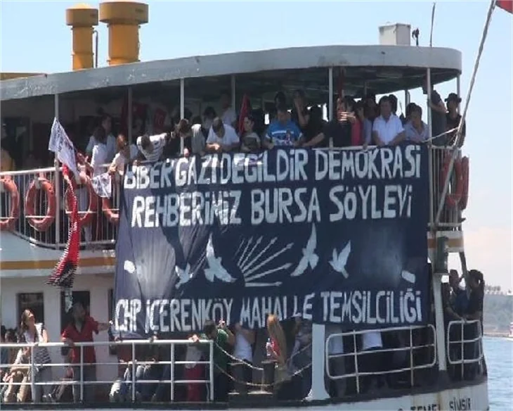 CHP'liler vapurla Beşiktaş'a, sonra Taksim'e!