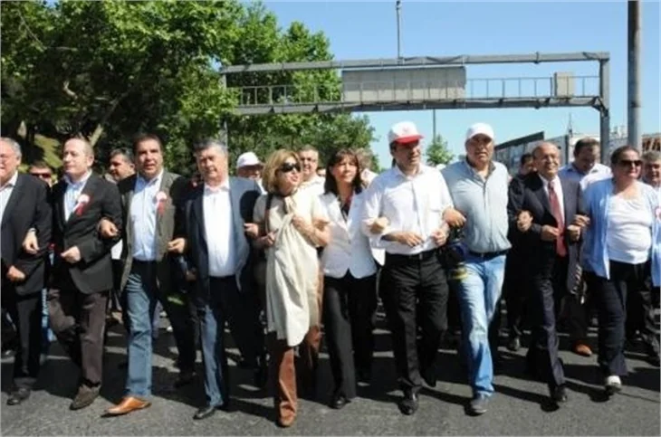 Kemal Kılıçdaroğlu Taksim'de!