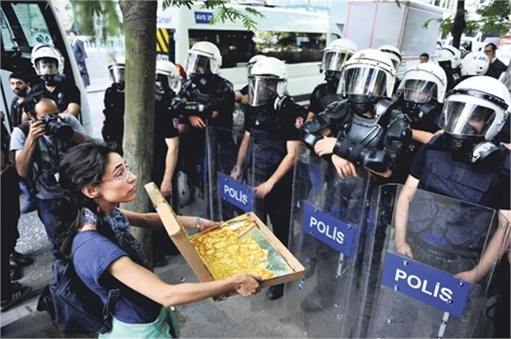 Gezi Parkı olaylarıyla ilgili sosyal medyadaki 20 doğru haber