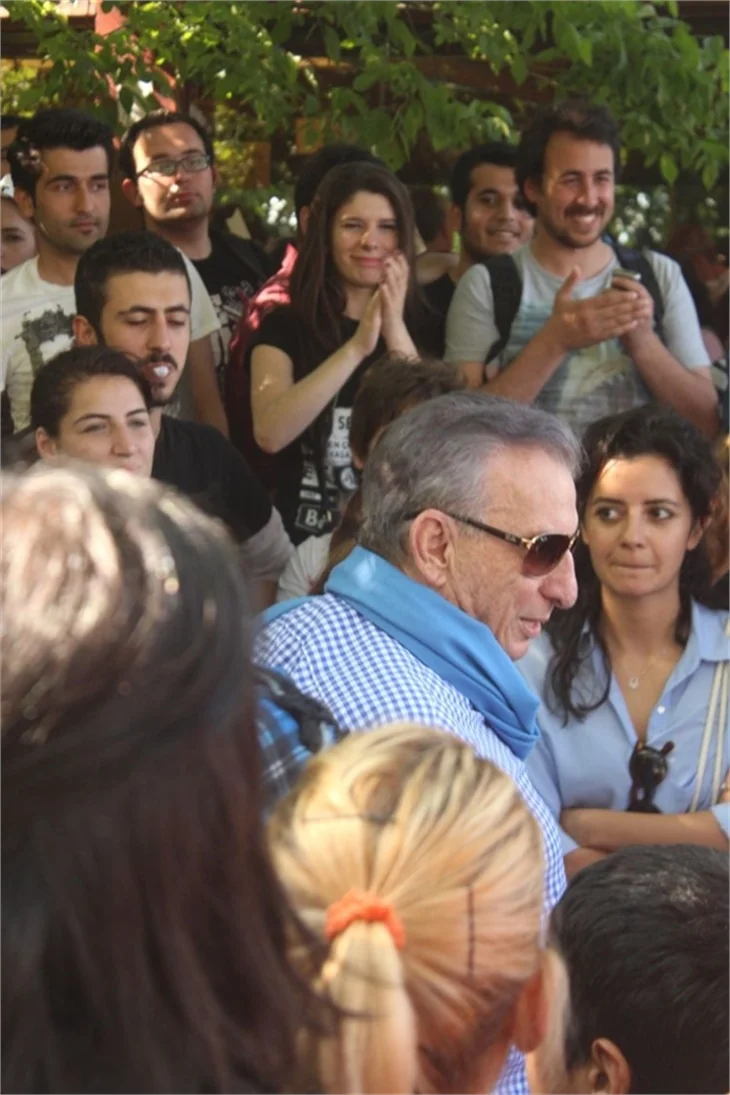 Ünlüler 7. günde de Gezi Parkı'ndaydı!