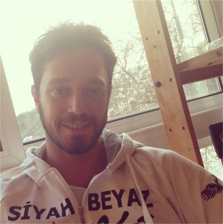 Twitter'dan Murat Boz'a tepki!