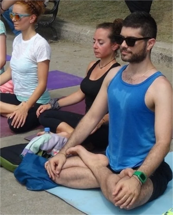 Gezi Parkı'nda yoga yaptılar!