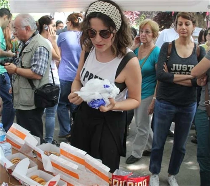 Ünlü oyuncular Gezi Parkı eylemlerinde...