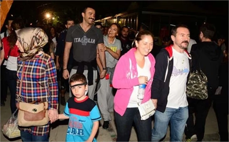 Ünlü oyuncular Gezi Parkı eylemlerinde...