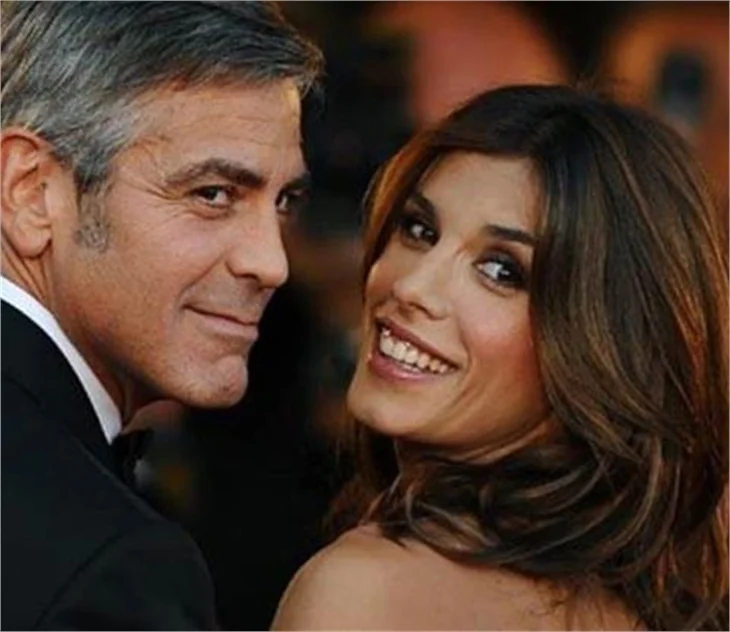 Elisabetta Canalis döktüğü terin karşılığını aldı!