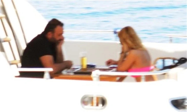 Kendi'nin tatil sefası...