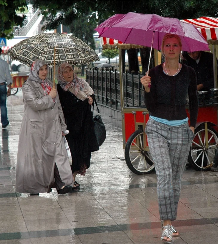 İstanbul'u sel aldı!