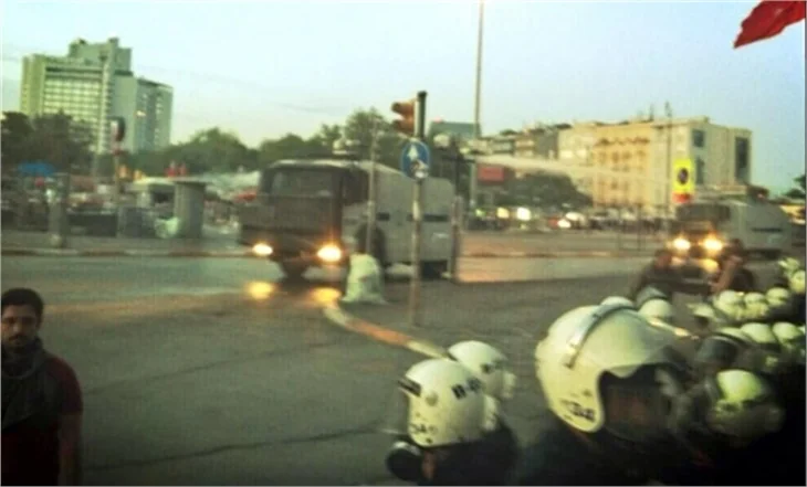 Gezi Parkı'na müdahaleden ilk fotoğraflar!