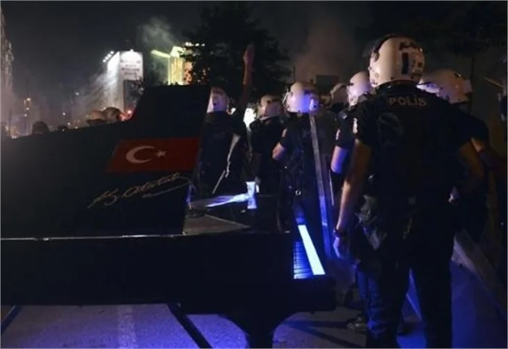 Resital sona erdi!