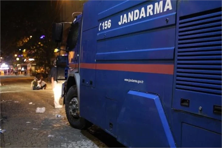 Türkiye sokakta!