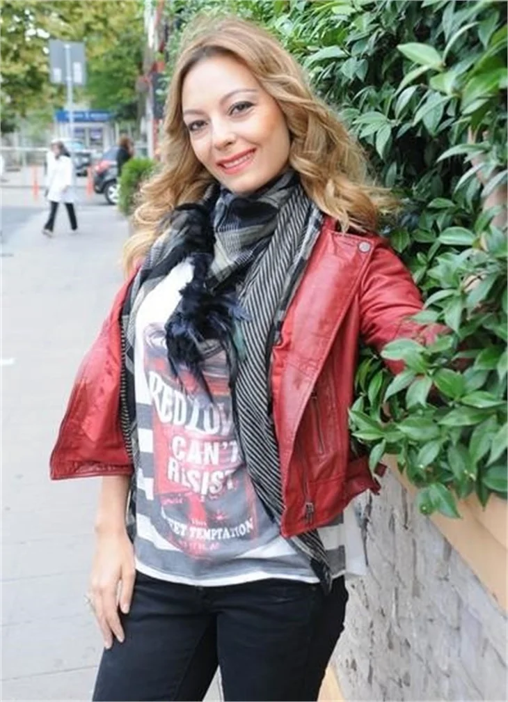 Ünlüler Gezi Parkı müdahalesine tepki gösterdi