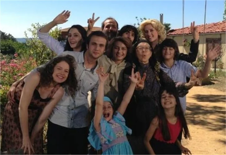 "Öyle Bir Geçer Zaman Ki" 3 sezon nasıl geçti?