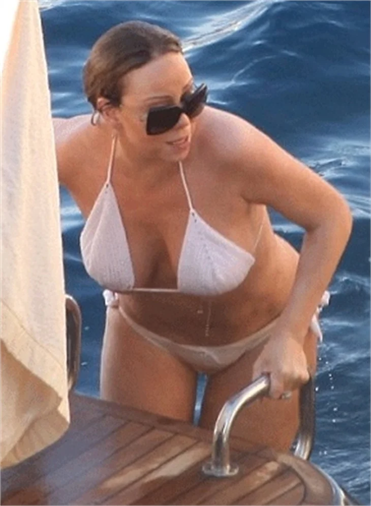 Diva'dan bikini şov!